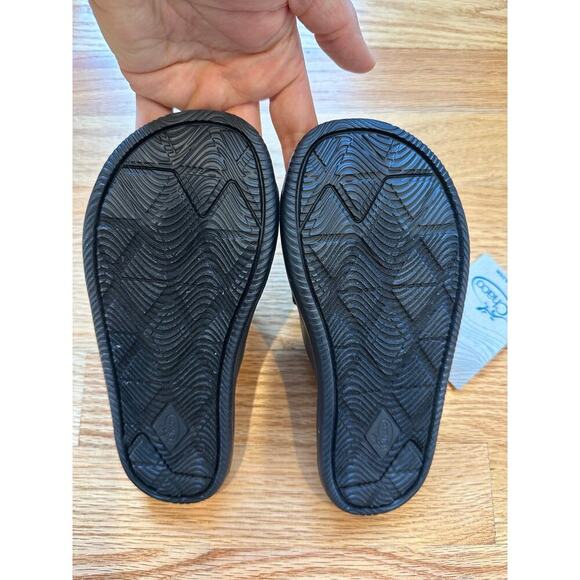 NEW Chacos Chillos Big Kids Black Slide Sandals, Sz 1, Unisex (C103) - Picture 3 of 7